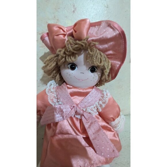 TB Trading co   Vintage Rag Doll With Pink Dress & Hat 17" freckles - Picture 4 of 7